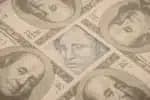 Dólar Cai com &#8216;Shutdown&#8217; e Ata do Fed; Busca por Estabilidade