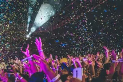 Imagem card com fundo